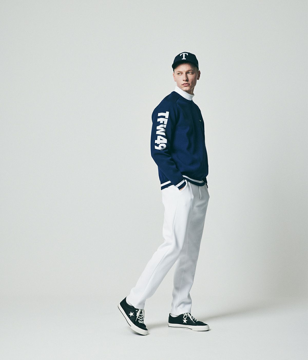 ROUND NECK KNIT | TFW49（ティーエフダブリュー）Official EC Store 