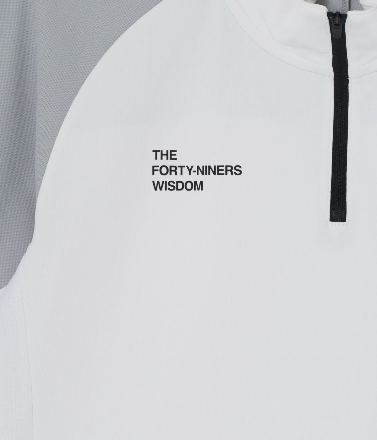 HALF ZIP COLLARLESS POLO | TFW49（ティーエフダブリュー