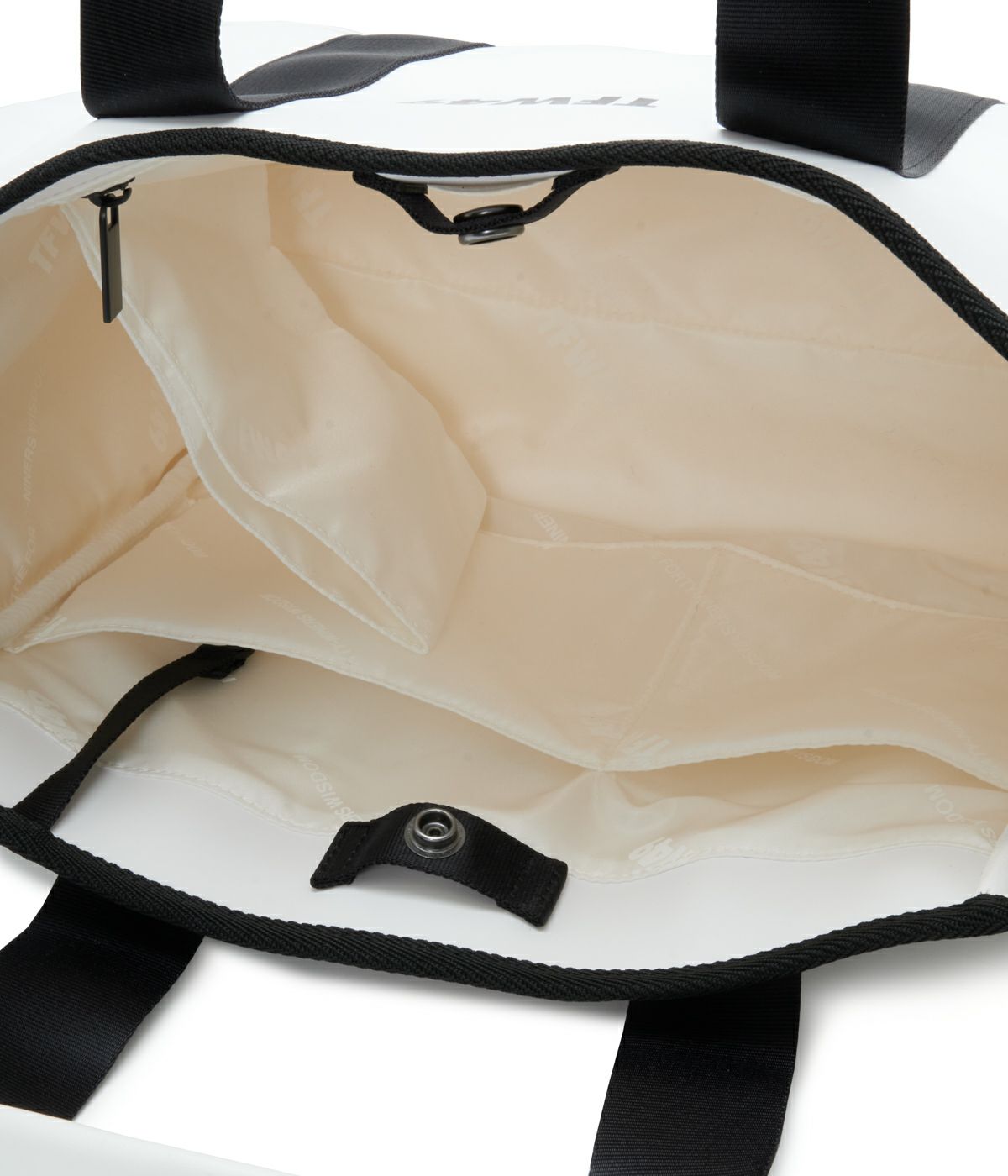 LEATHER ROUND BAG | TFW49（ティーエフダブリュー）Official EC