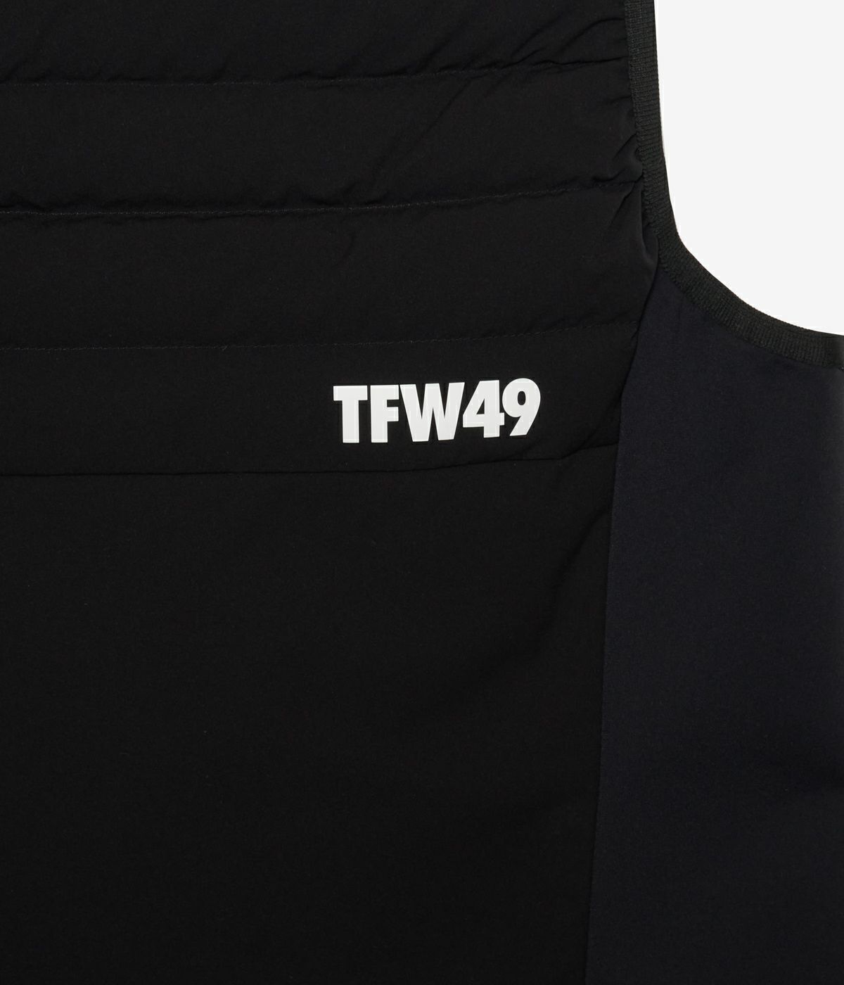 SHIELD WARMER COLLARLESS VEST | TFW49（ティーエフダブリュー